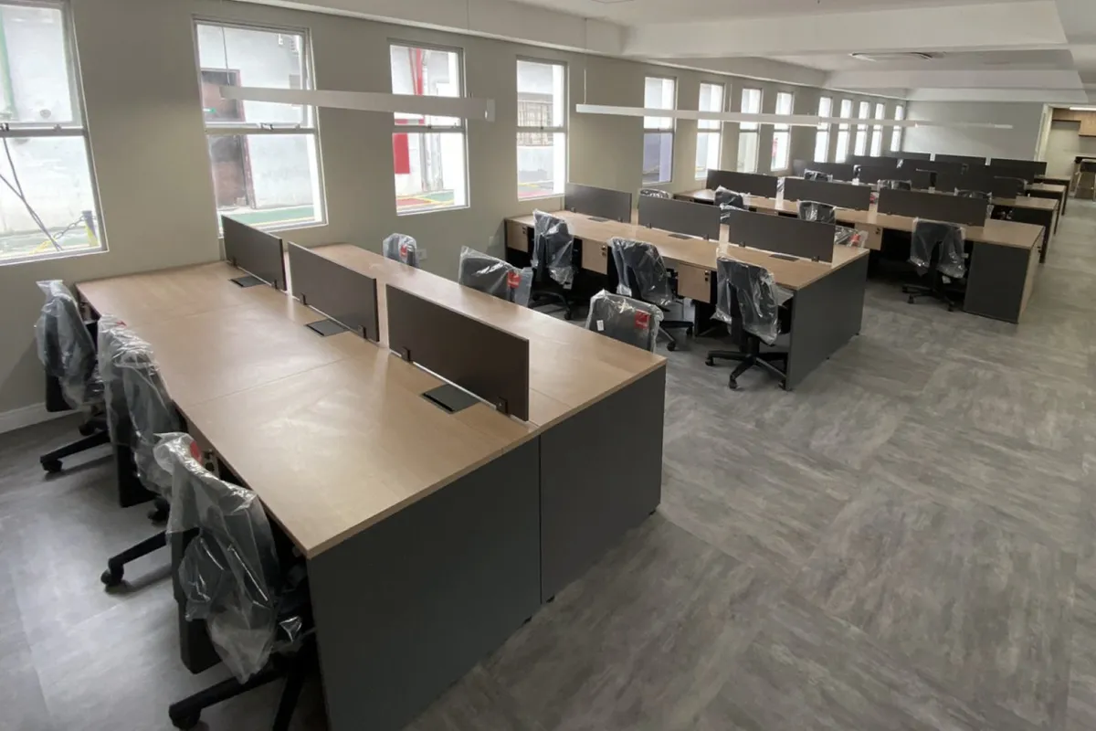 Estações de trabalho | Pé Painel