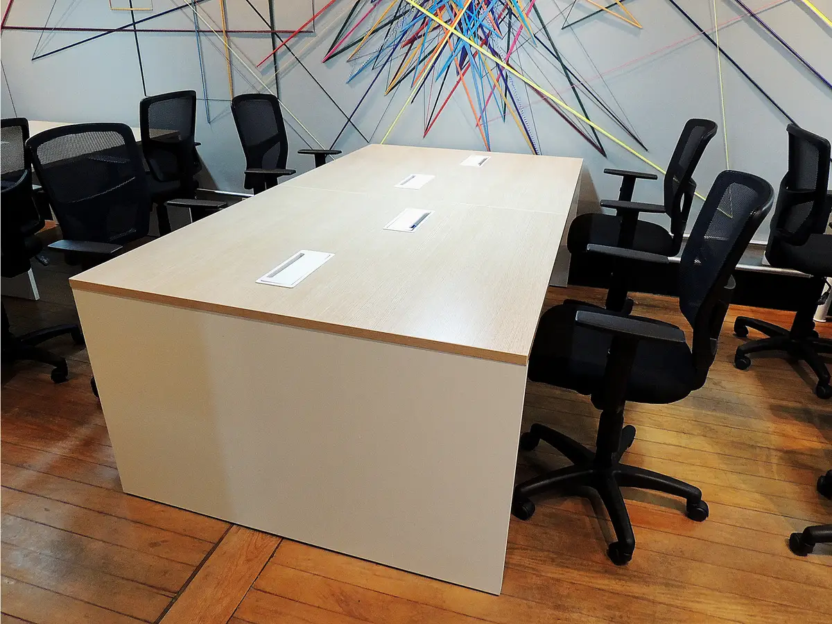 Estações de trabalho | Pé Painel