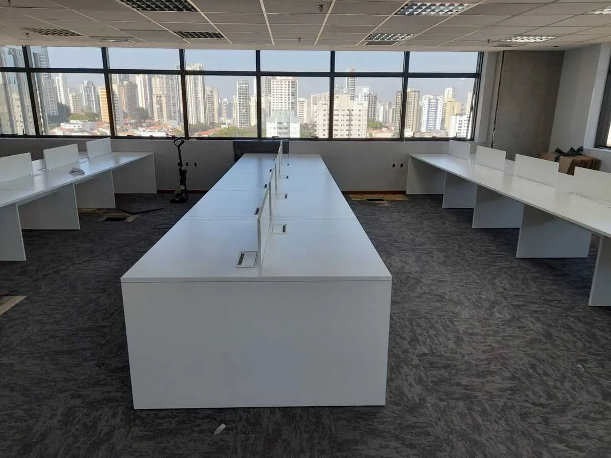 Estações de trabalho | Pé Painel