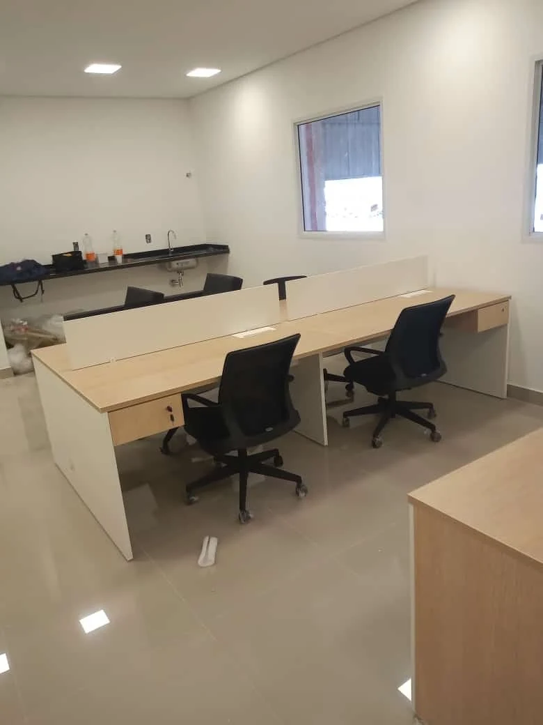 Estações de trabalho | Pé Painel