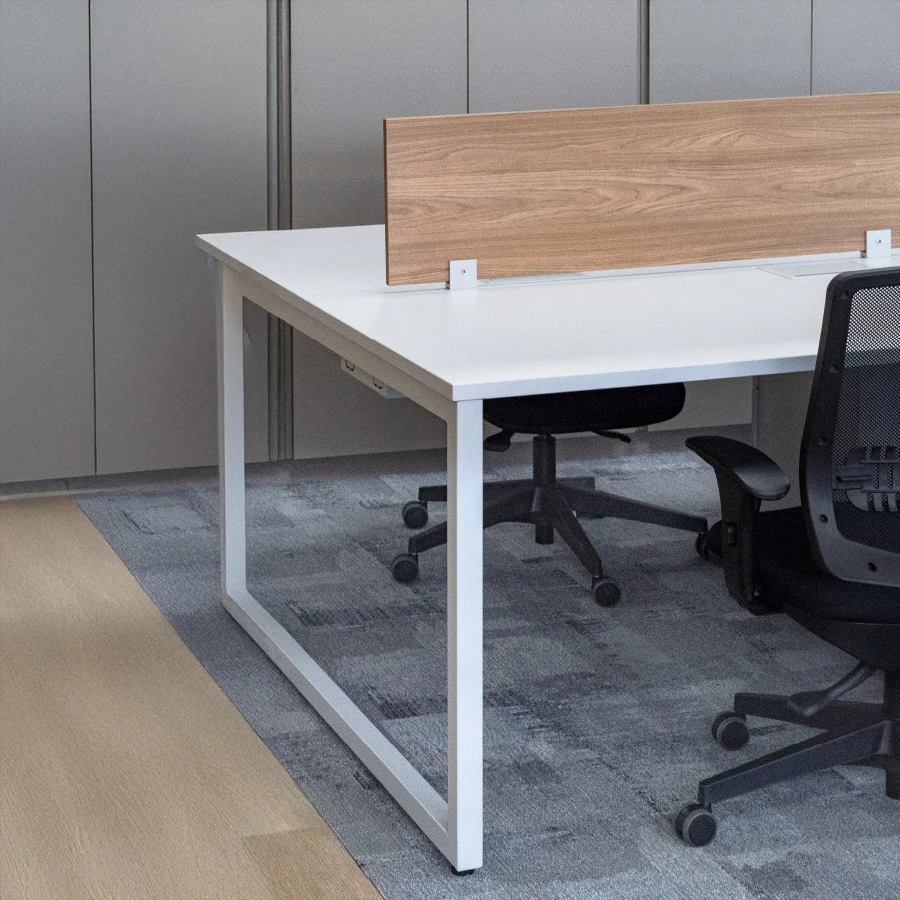 Estações de trabalho | Pé Requadro