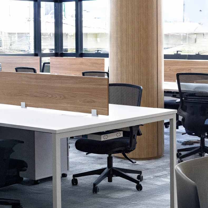 Estações de trabalho | Pé Requadro