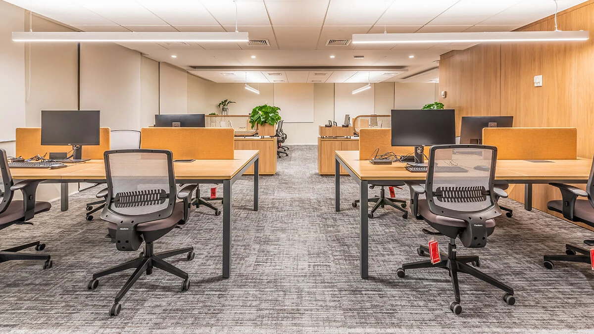 Estações de trabalho | Pé Trave