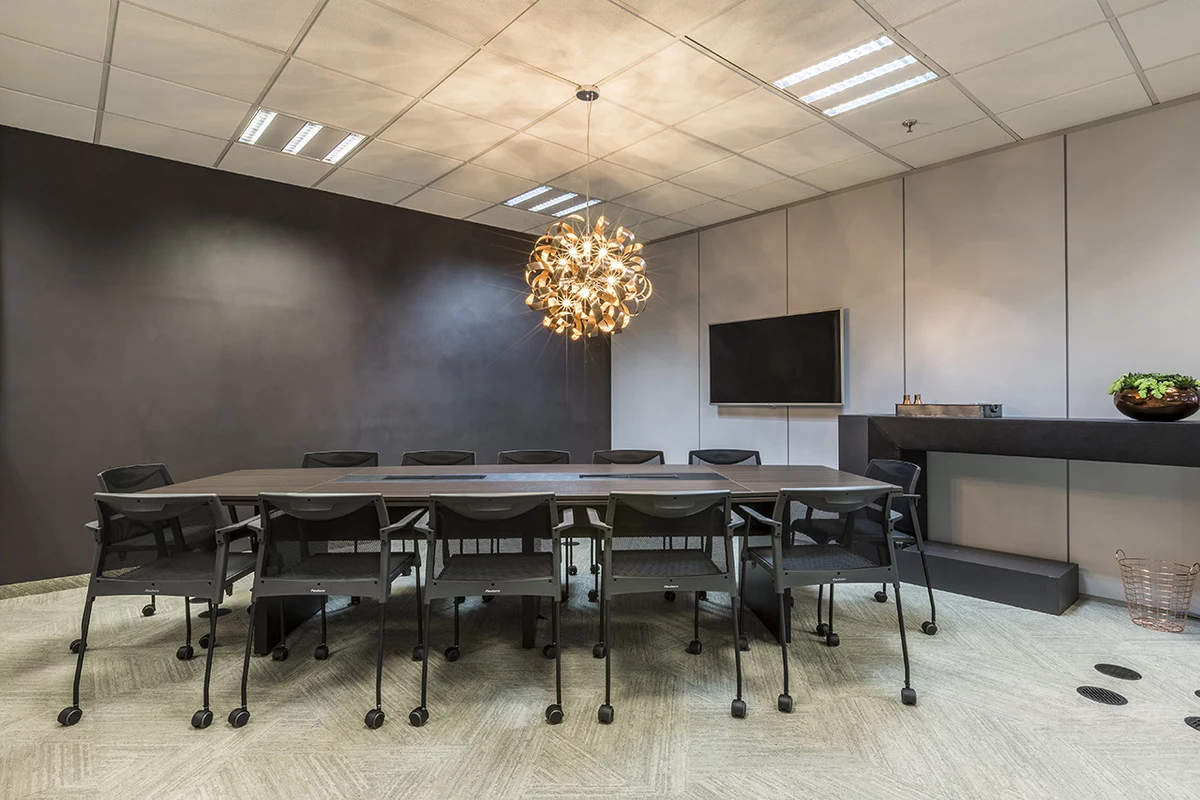 Mesa de Reunião | Pé Painel