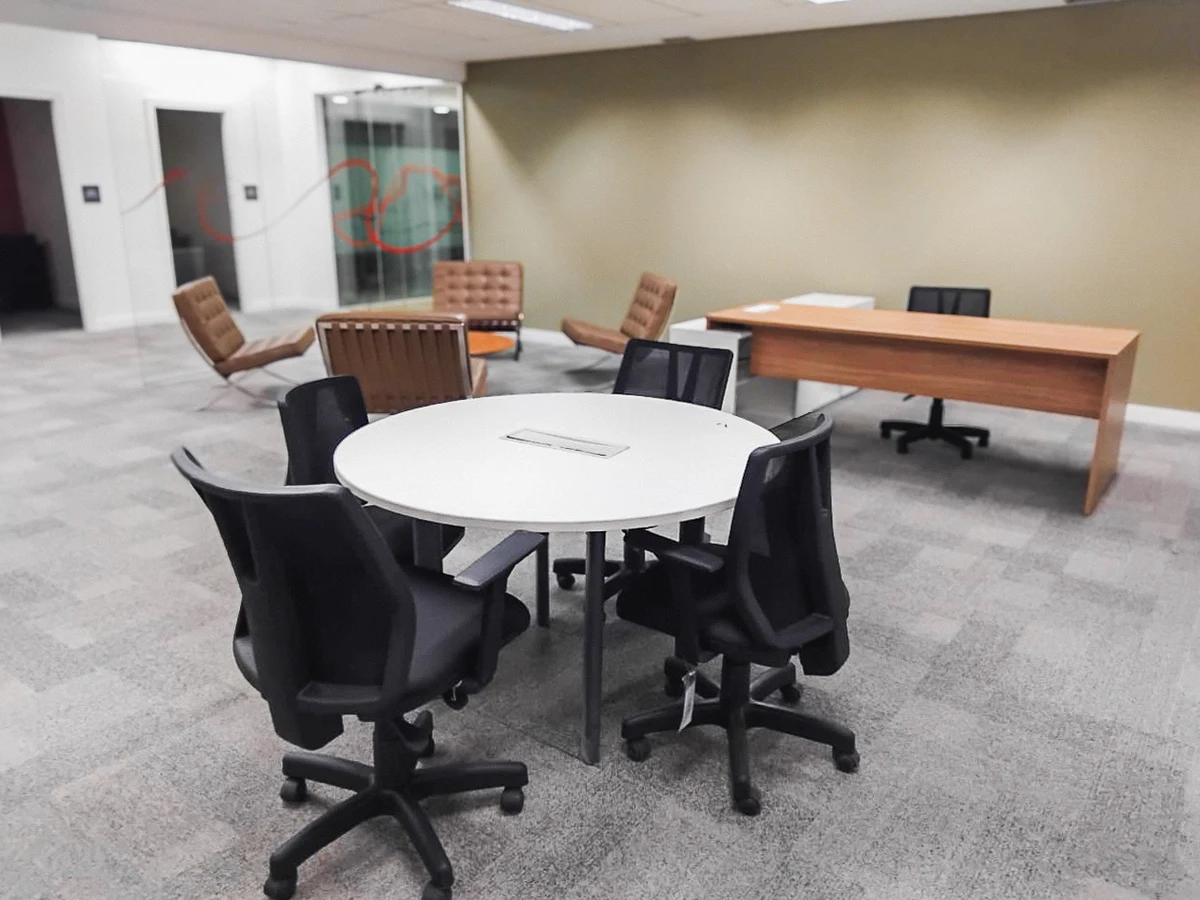 Mesa de Reunião | Redonda