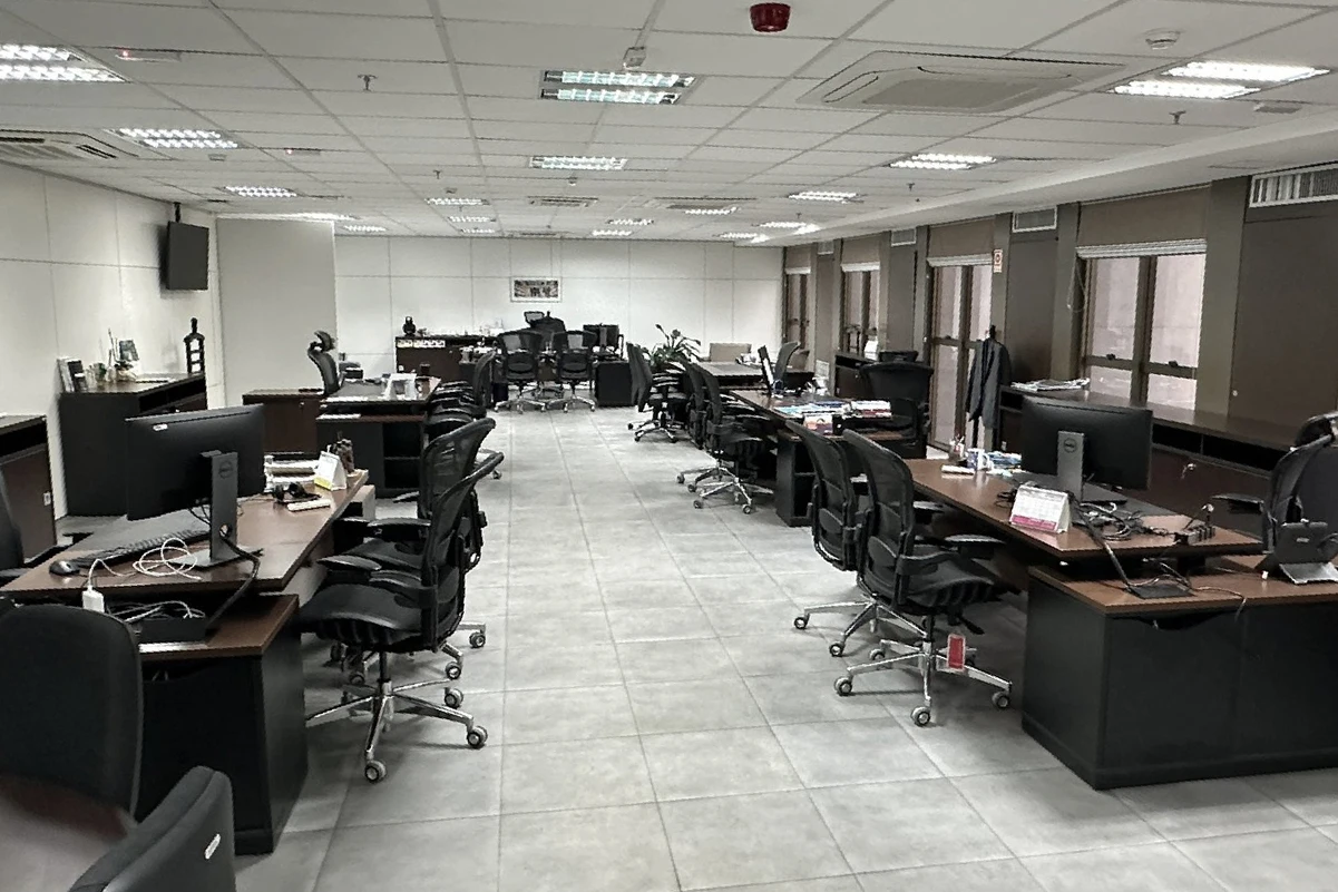 Mesa Diretor | Pé Painel